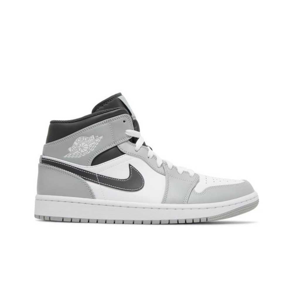 Air Jordan 1 Mid ‘Light Smoke Grey